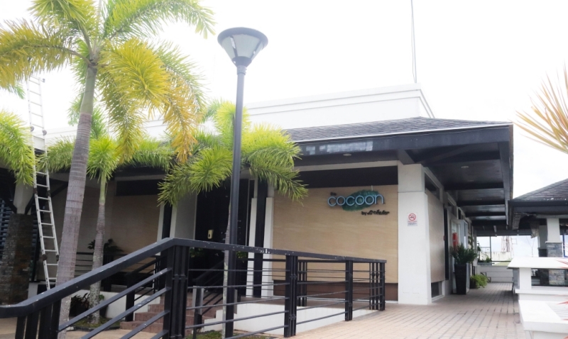 フィリピン留学 Cebu21 - LSLC-pool areas ground floor and chalet-7